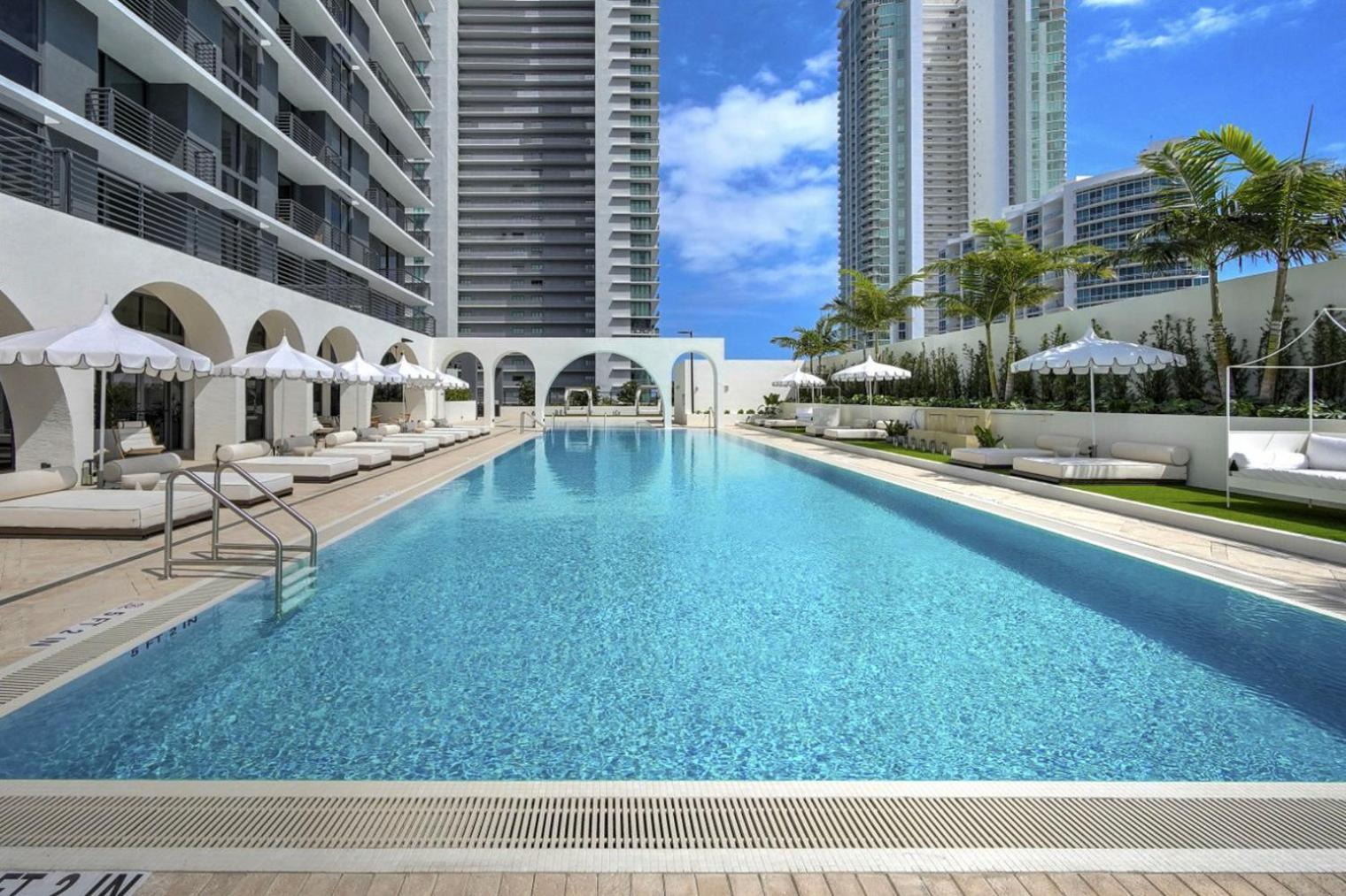 Blueground Edgewater Pool Ac Balcony Gym Mia-111 Apartment Miami